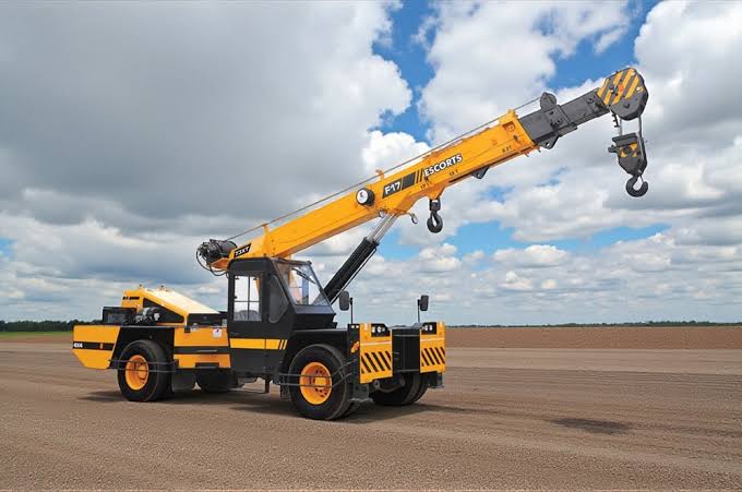 Escorts F17 crane with boom extended, hook lowered